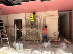 أعمال العزل المائي والحراري