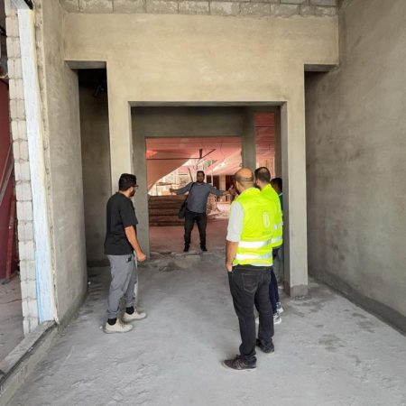 بناء هياكل إنشائية وصب قواعد خرسانية