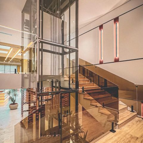 درابزين زجاج او ستانلس ستيل